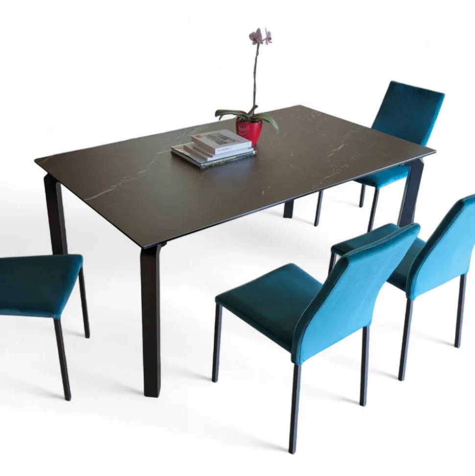 Tavolo Allungabile a 240 cm in Metallo e Piano in Vetro Ceramica - Lumera
