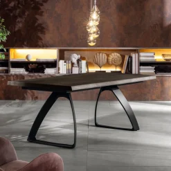 Tavolo Allungabile a 300 cm in Rovere Impiallacciato e Base in Alluminio - Travis