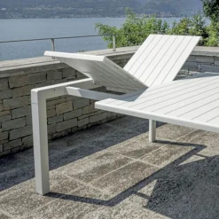 Tavolo Allungabile con Gambe Scorrevoli e Piano a Doghe in Alluminio - Supernova