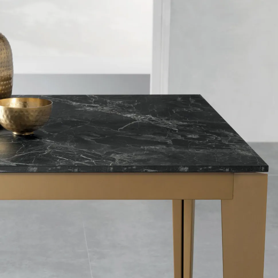 Tavolo Allungabile con Piano in Laminato Effetto Marmo Dark - Anice