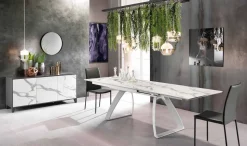 Tavolo allungabile fino 270 cm moderno con gambe in metallo, Villongo