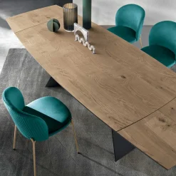 Tavolo Allungabile in Rovere Impiallacciato e Base in Metallo Verniciato - Milo