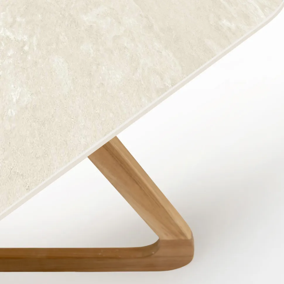 Tavolo con Base in Legno e Piano in Ceramica Chianca di Ostuni - Infinity