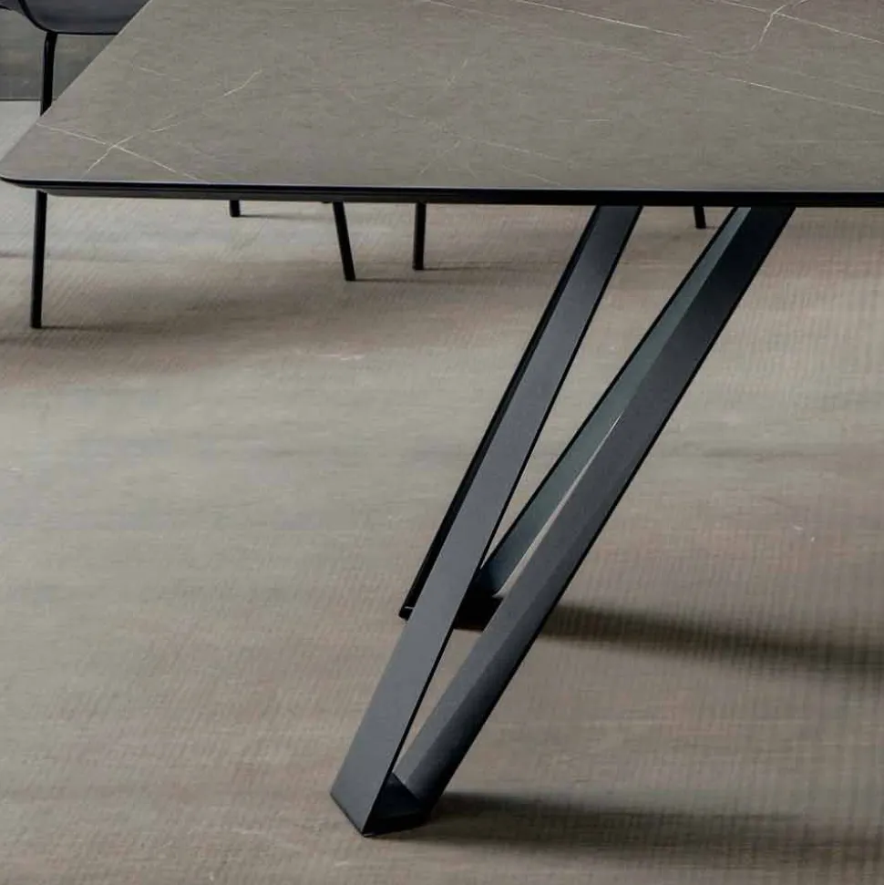 Tavolo da Cucina in Hpl con Base in Metallo Antracite Made in Italy - Aresto
