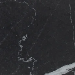 Tavolo da Esterno con Base in Legno e Piano in Ceramica Nero Marquinia - Infinity