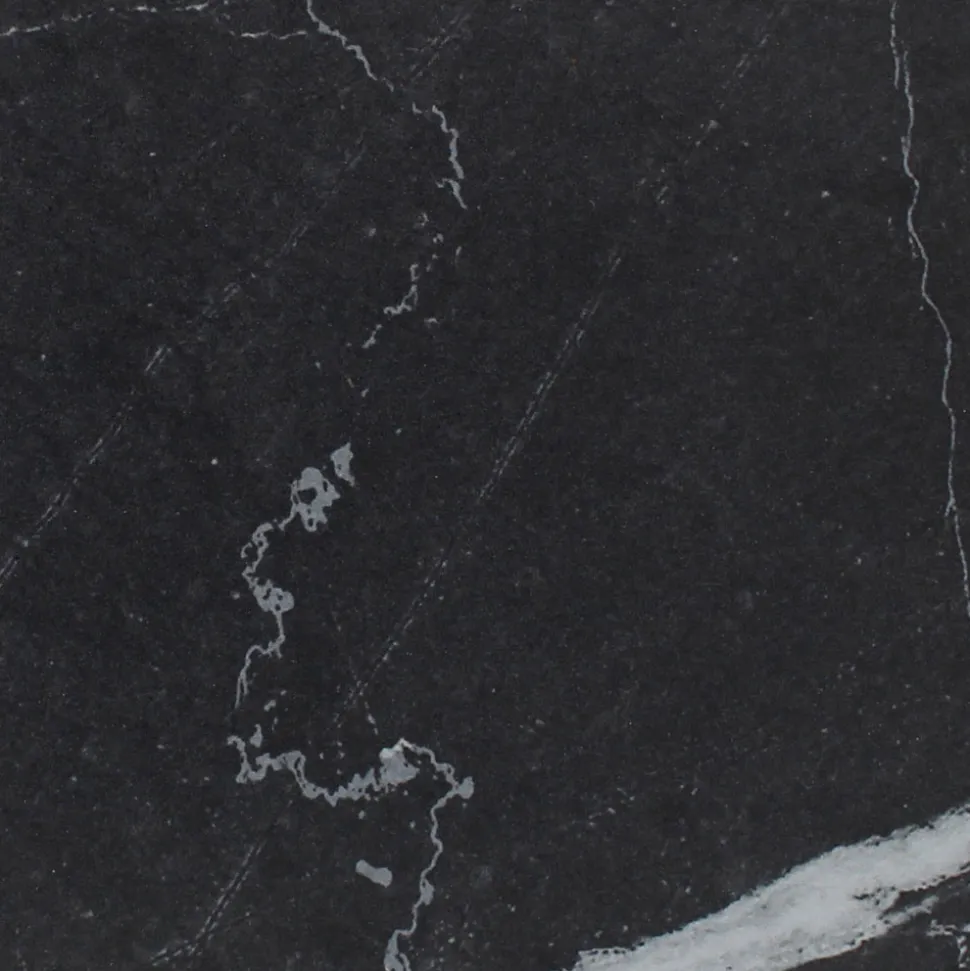 Tavolo da Esterno con Base in Legno e Piano in Ceramica Nero Marquinia - Infinity
