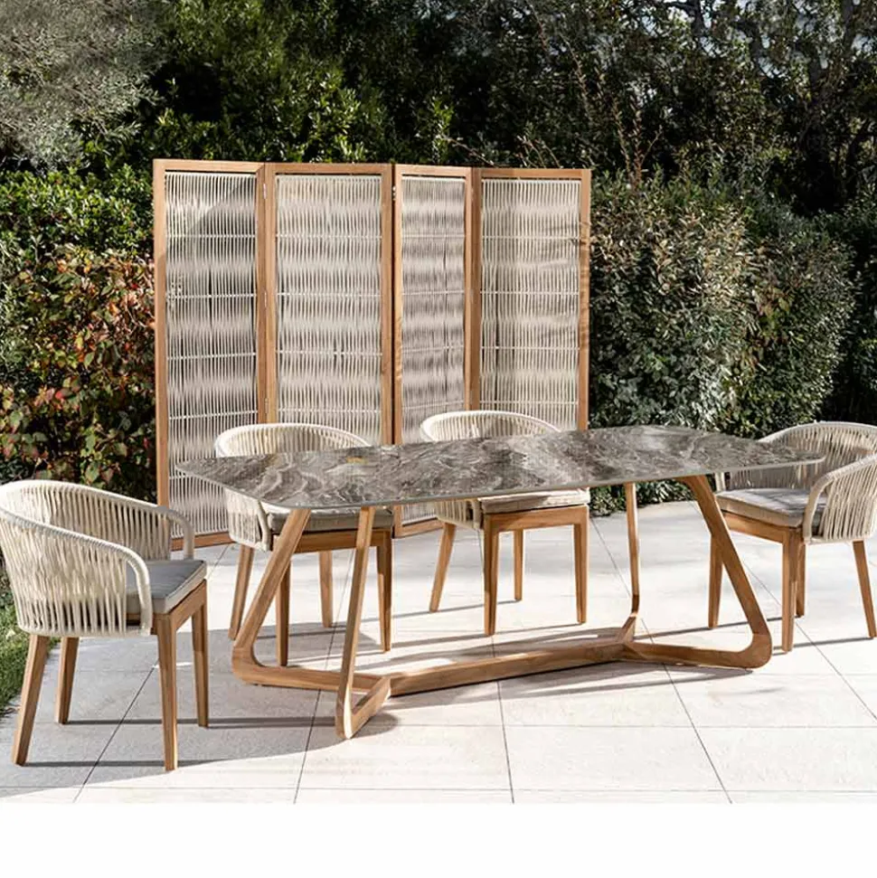 Tavolo da Esterno con Base in Legno e Piano in Ceramica Orobico Luxe - Infinity