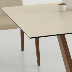 Tavolo da Pranzo Allungabile a 3 m in Ceramica e Gambe in Legno - Cesteo