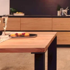Tavolo da pranzo design in noce naturale design, L200xP100cm, Yvonne