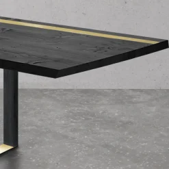 Tavolo da Pranzo in Legno di Rovere Nodato e Elementi Metallici Made in Italy - Giusy