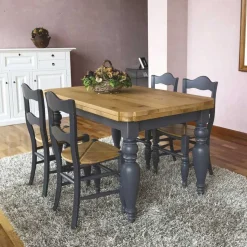 Tavolo da Pranzo in Rovere Nodato e 4 Sedie Incluse Made in Italy
