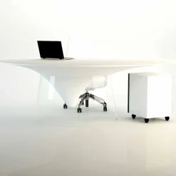Tavolo di design con base in cristallo prodotto in Italia, Teggiano