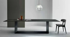 Tavolo di Design in Ceramica Noir Desir Opaco e Metallo Made in Italy – Moro