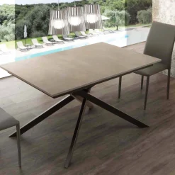 Tavolo in legno allungabile fino a 190 cm con base incrociata Lecce