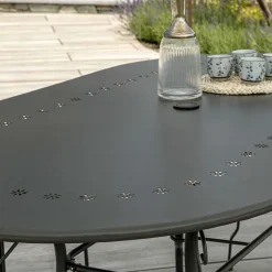 Tavolo Ovale da Giardino Realizzato Interamente in Metallo - Archivio