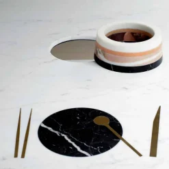 Tavolo Pranzo Quadrato con Vaso e Intarsio in Marmo 140 cm di Lusso - Vesuvio