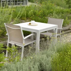 Tavolo Quadrato Fisso da Giardino Realizzato in Alluminio - Pennarello