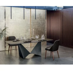 Tavolo Sala da Pranzo Piano in Ceramica Opaca e Gambe in Metallo - Monacco