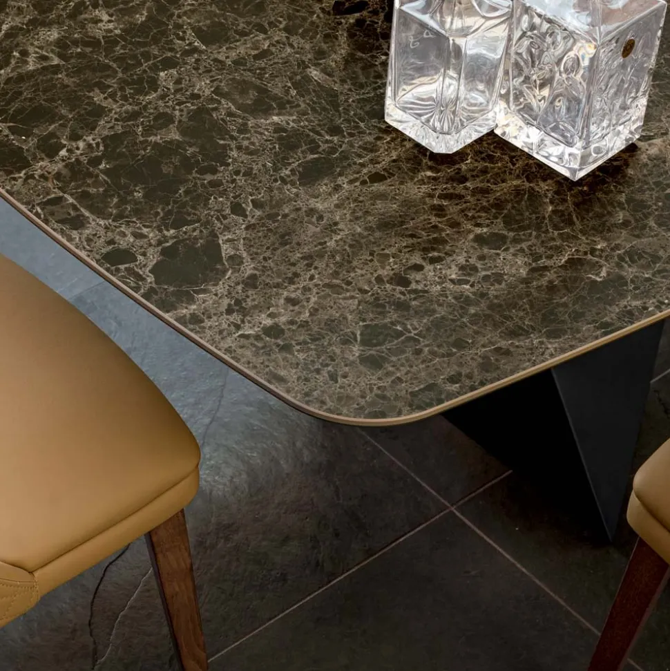 Tavolo Sala da Pranzo Piano in Ceramica Opaca e Gambe in Metallo - Monacco