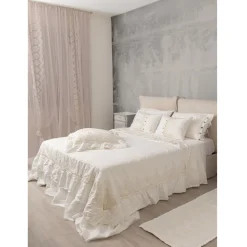 Tenda di Lino Leggero con Organza e Ricamo Gotico al Centro di Lusso - Marinella