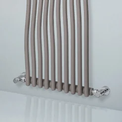 Termoarredo Idraulico con Elementi Verticali Curvati Made in Italy - Ribes