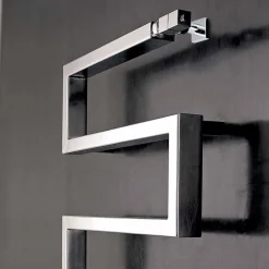 Termoarredo idraulico cromato Snake by Scirocco H, design moderno