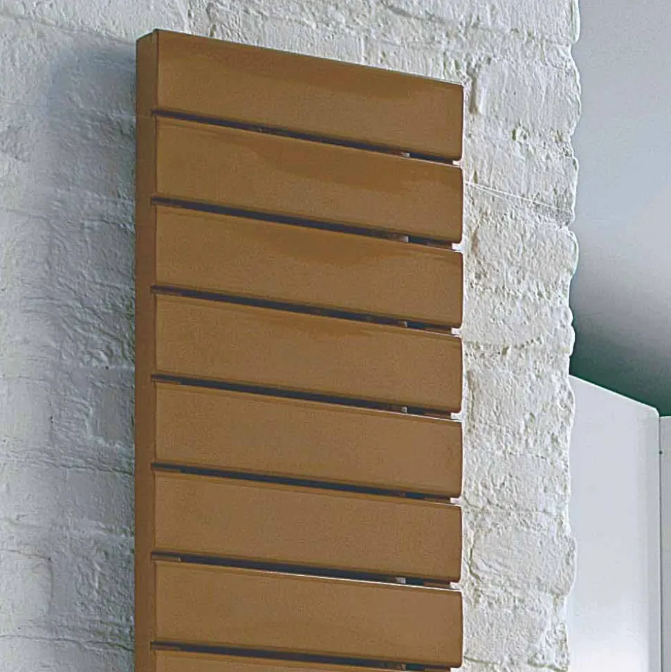 Termoarredo idraulico in acciaio, mensole in rovere,Utility Scirocco H