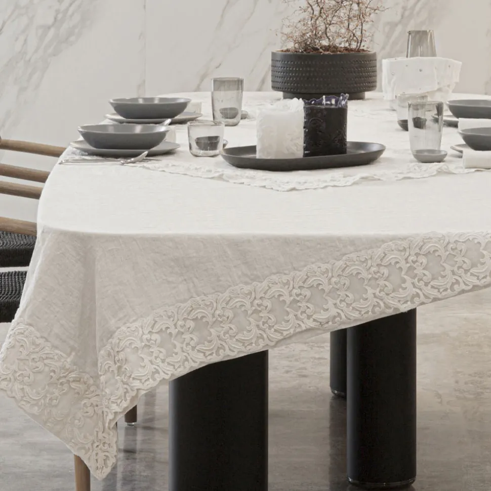 Tovaglia in Lino Bianco o Burro con Pizzo Farnese Design Rettangolare - Kippel