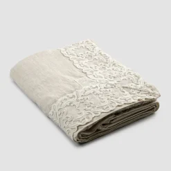 Tovaglia Rettangolare in Lino Beige con Pizzo Farnese Lusso Artigianale - Kippel