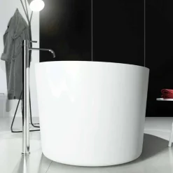 Vasca monoblocco freestanding di design prodotta in Italia, Dongo