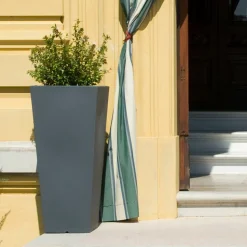 Vaso Quadrato da Giardino Colorato Fluo e con Luce Made in Italy - Avanas