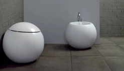 Vaso WC di Design a Sfera Fatto in Italia in Ceramica Fanna