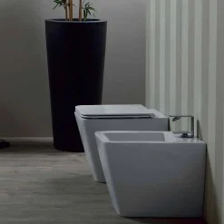 Vaso WC in ceramica bianca design moderno Sun Square, made in Italy