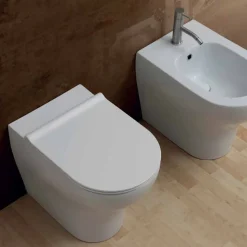 Vaso WC in ceramica bianca Star 54x35cm made in Italy, design moderno