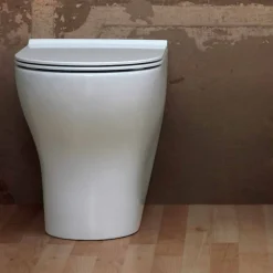 Vaso WC in ceramica bianca Star 54x35cm made in Italy, design moderno
