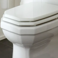 Vaso WC Monoblocco in Ceramica Bianca Vintage, Made in Italy - Nausica