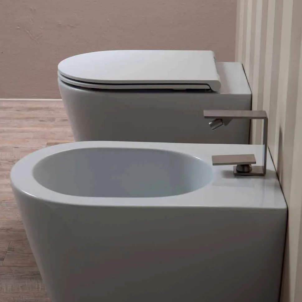 Vaso WC sospeso in ceramica moderno Sun Round 57x37 cm, made in Italy
