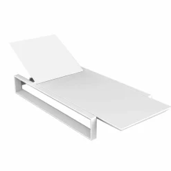 Vondom Frame lettino da giardino di design in polietilene bianco